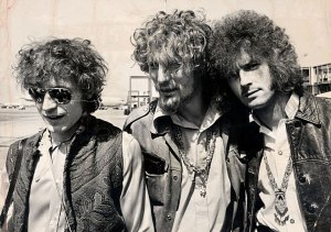 Clapton, primero por la derecha, junto a Ginger Baker y Jack Bruce, todos ellos responsables de las burbujas psicodélicas de  "Cream"